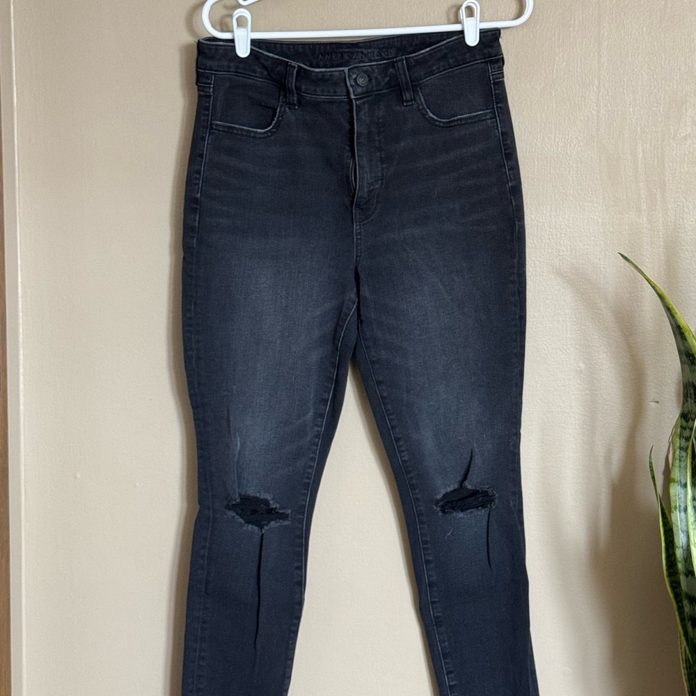 American Eagle Outfitters Black Distressed Super High-Rise Jegging Skinny Jeans